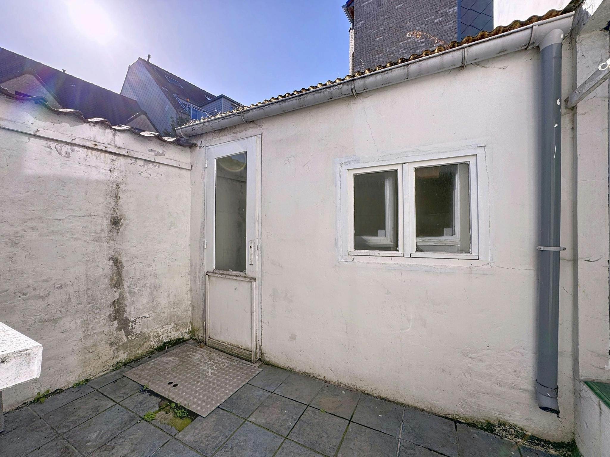 Huis met 3 slaapkamers en veel potentieel te koop in Heist foto 7
