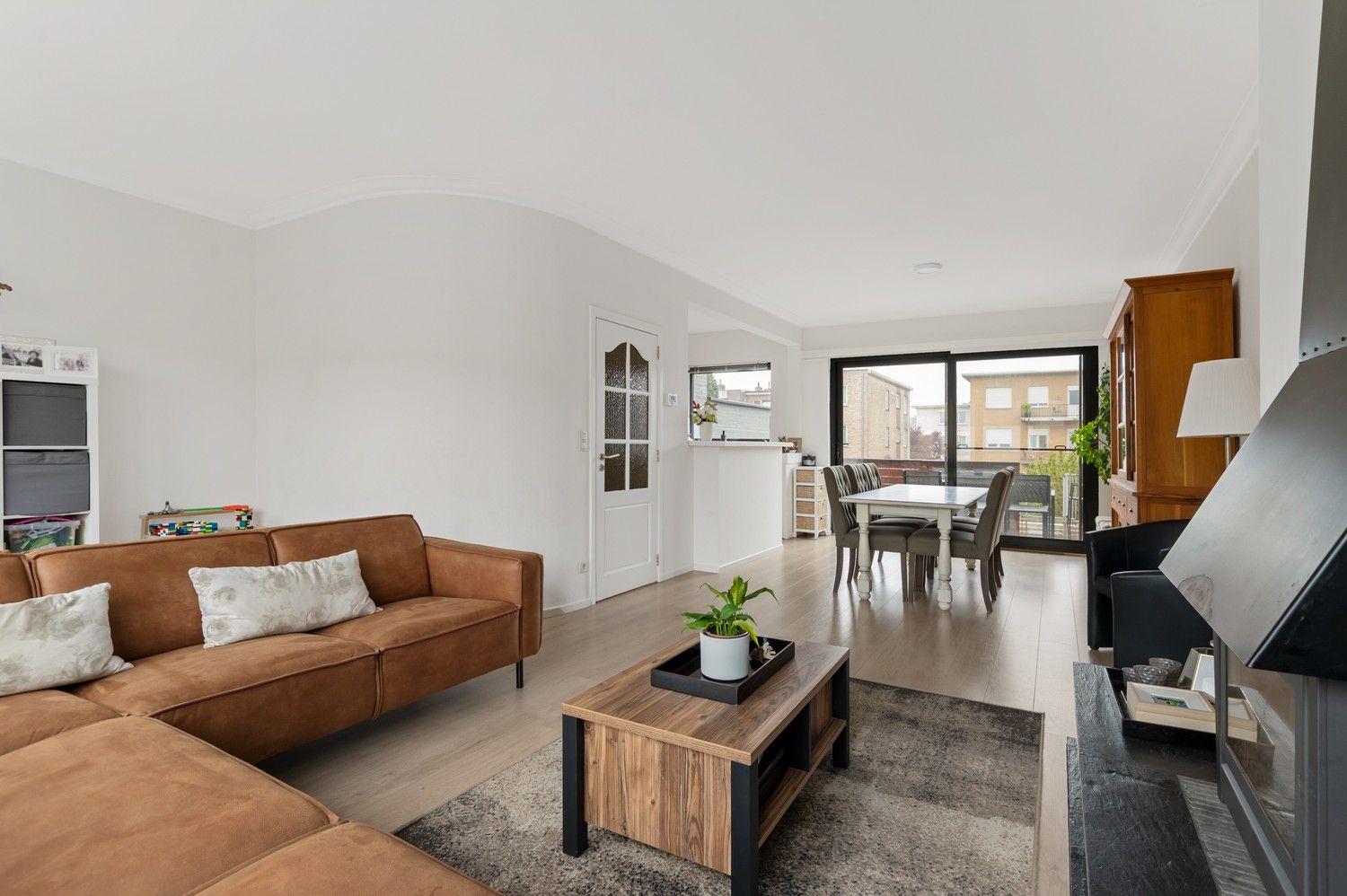 Gezellige bel-etage woning te koop in Hoevenen! foto 6