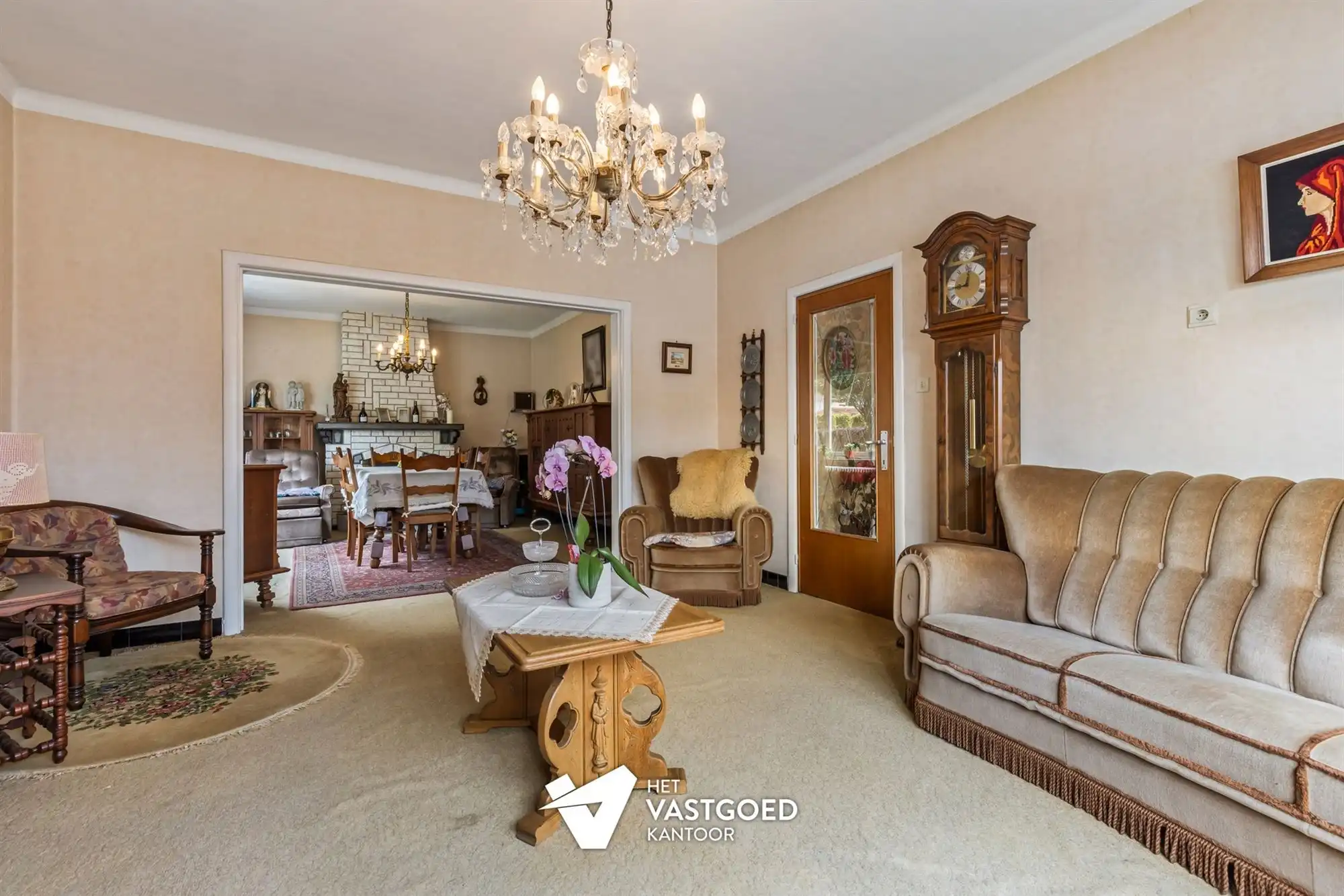VERRASSEND RUIME WONING MET ENORM POTENTIEEL foto 2