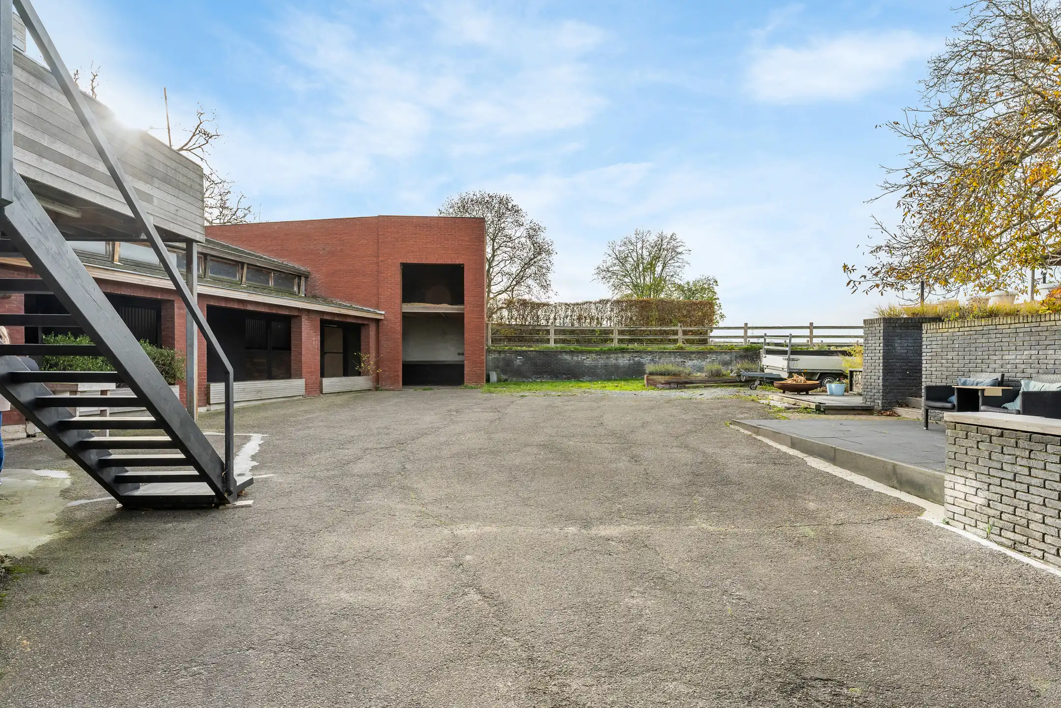 Woning met paardenweide en -piste/bouwgrond op 22a10ca  foto 4