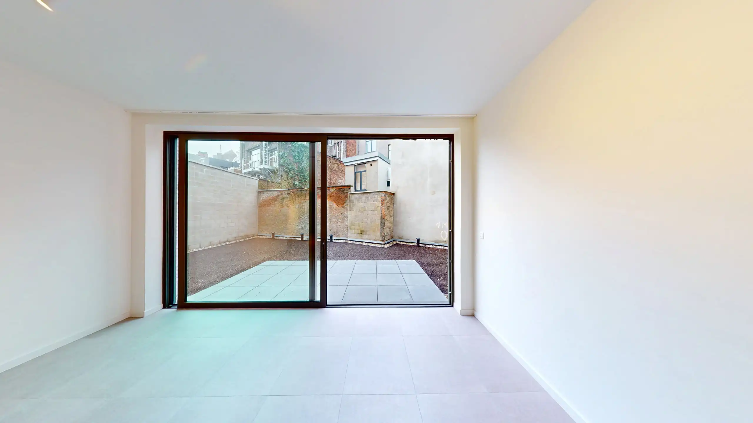 ANTWERPEN ZUID - Nieuw appartement met stadstuin foto 2