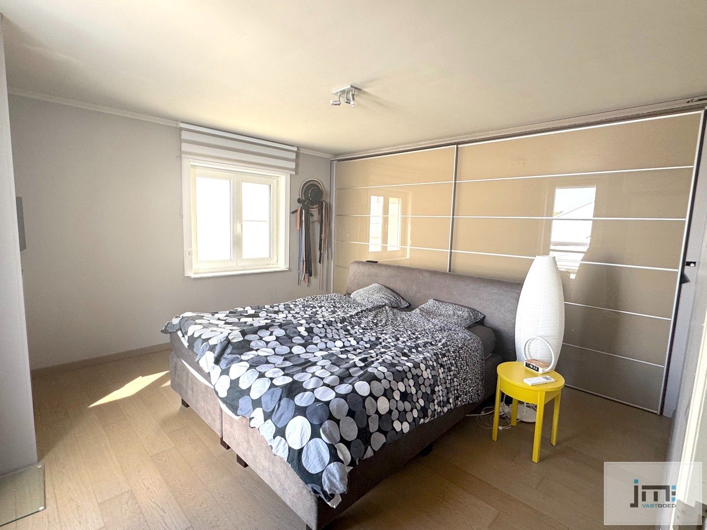 Goed onderhouden en ruime woning foto 10