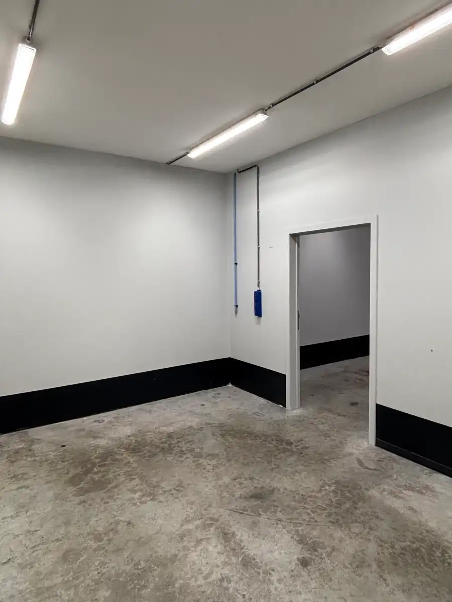 Bedrijfspand van ca 300m² foto 11