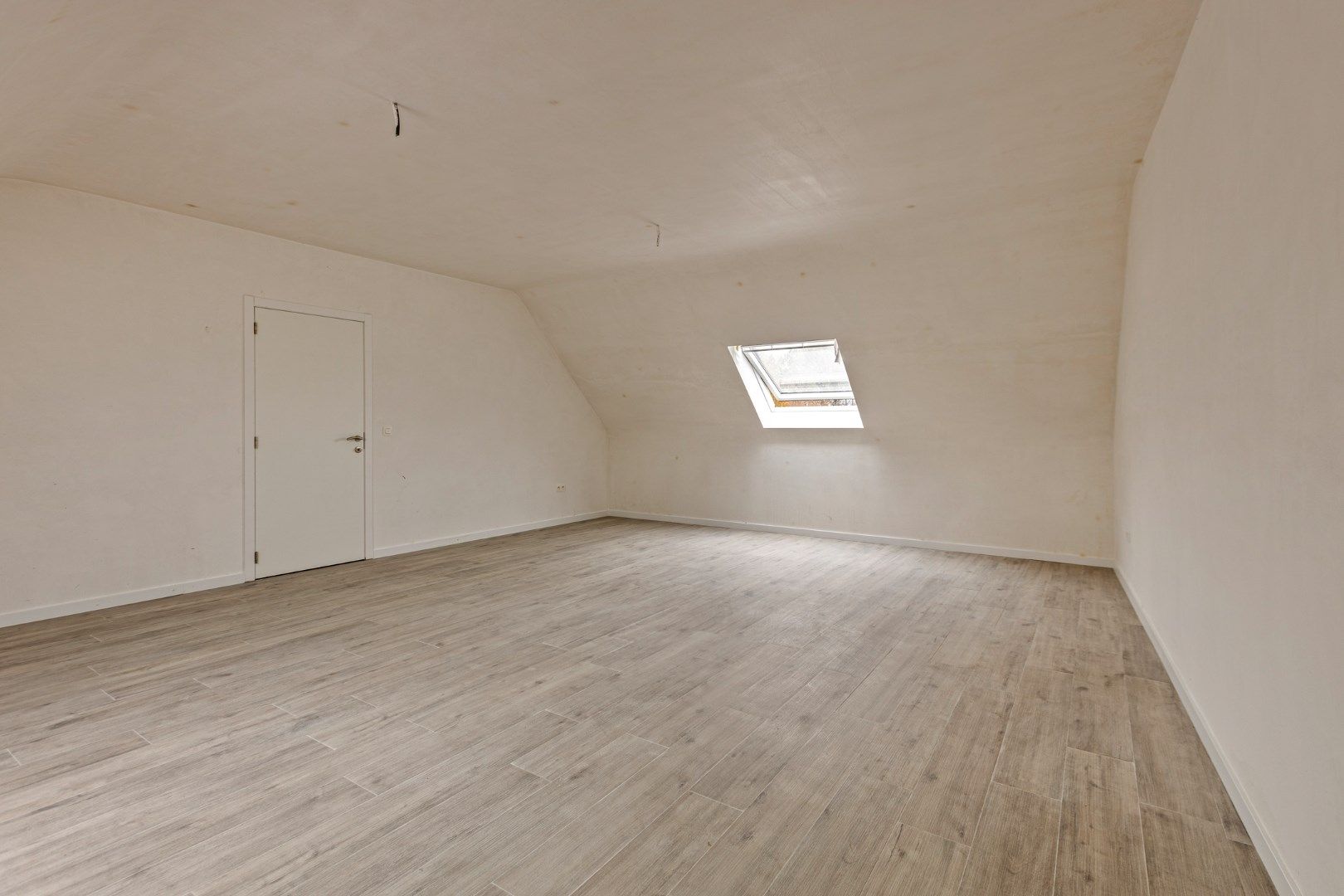  Ruime energiezuinige nieuwbouwwoning met 4 slpks en carport op fietsafstand van het centrum!  foto 17