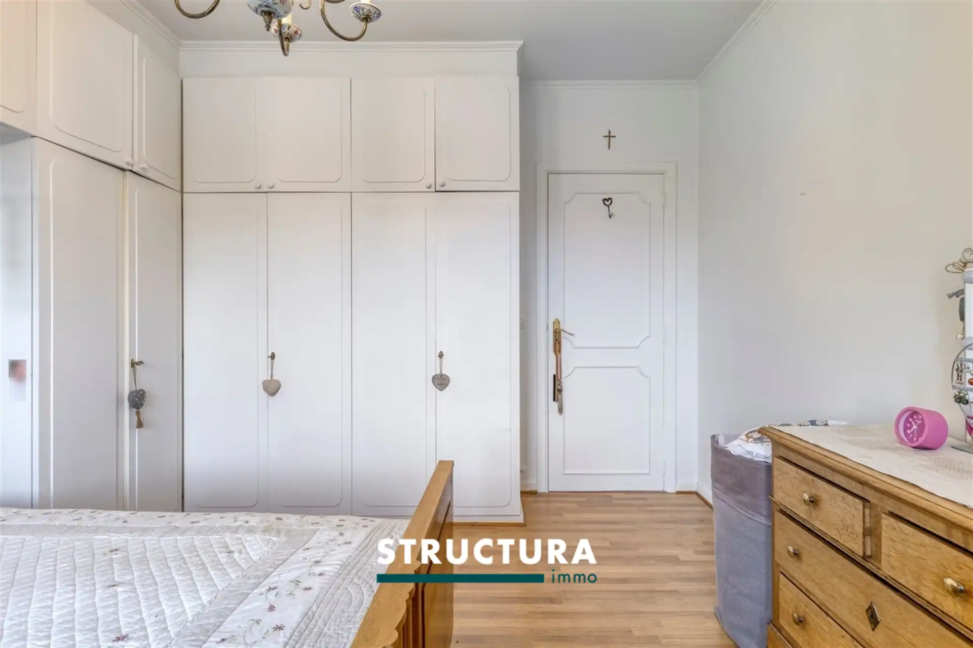 Prachtig, authentiek penthouse-appartement gelegen in een rustige buurt. foto 8