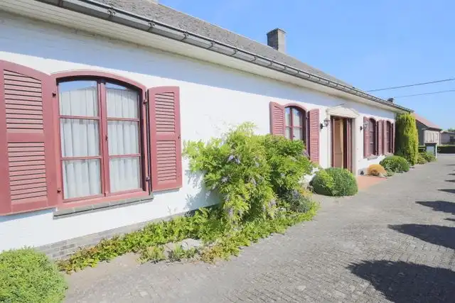 Bungalow met ruime zolder foto 3