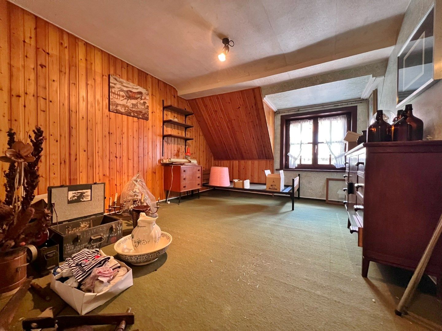 Twee te renoveren woningen met tuintje in de stadskern van Ieper foto 17