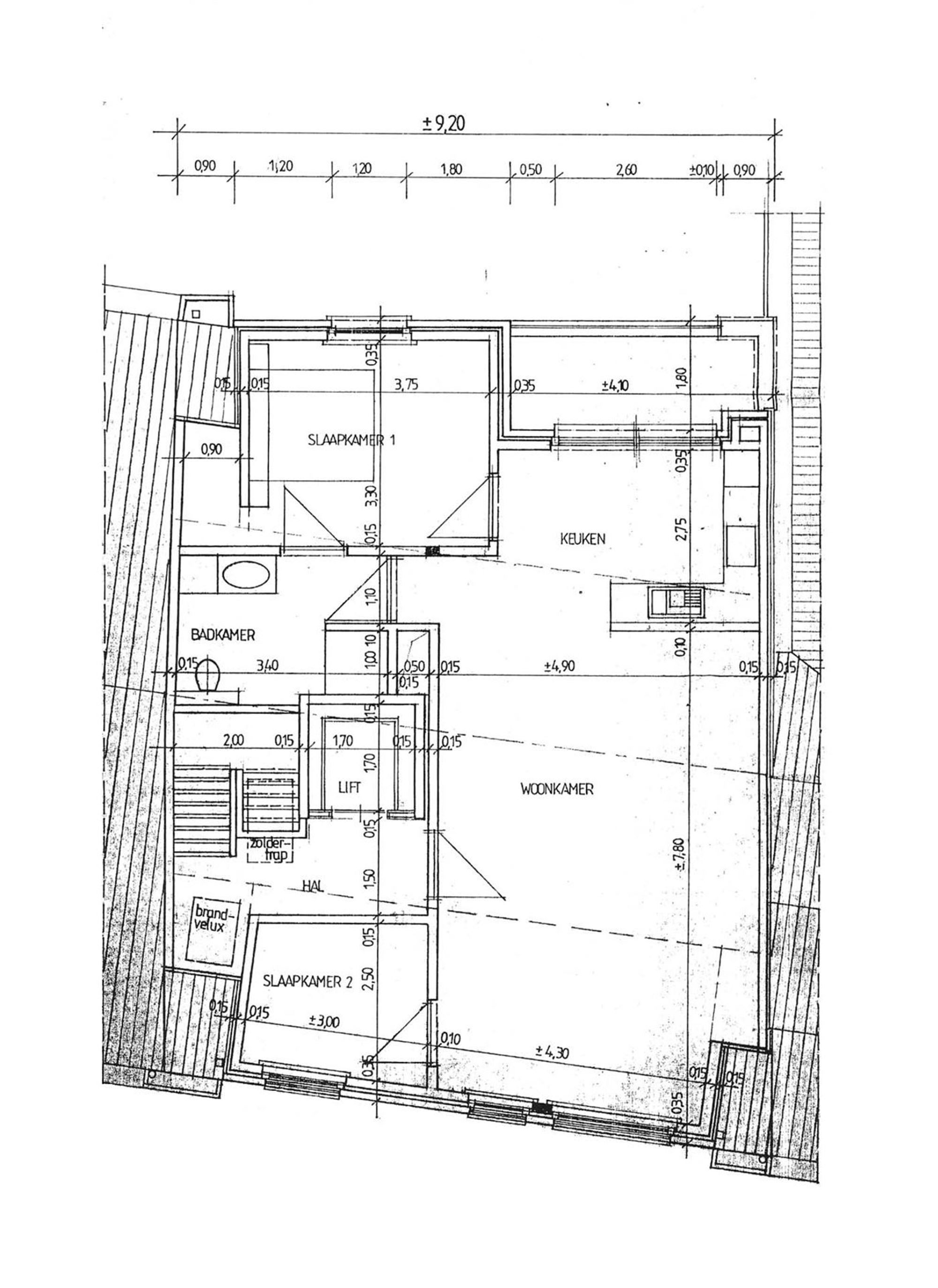 Opbrengsteigendom met 3 appartementen en één kantoorruimte | 0475703619 foto 10