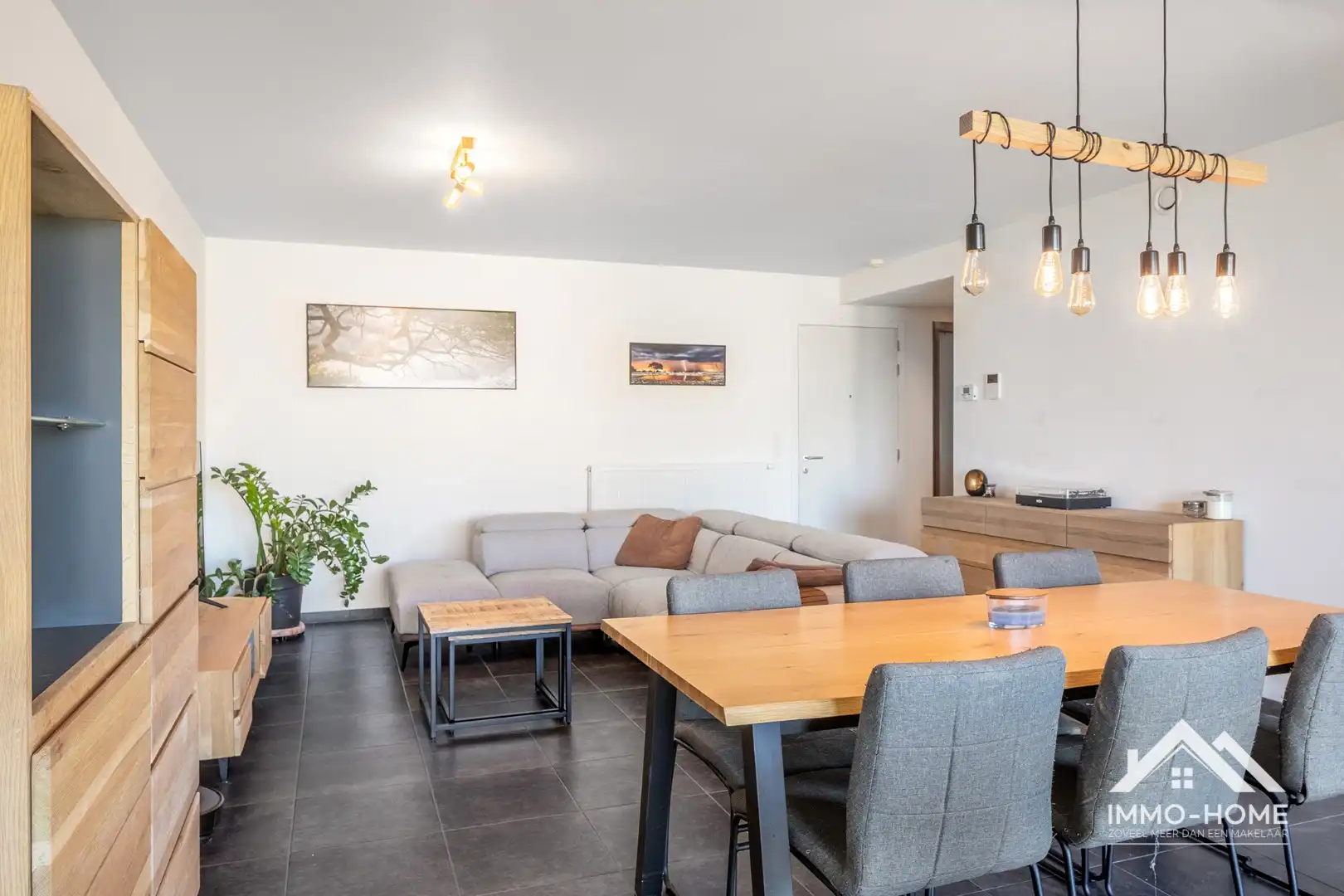 Instapklaar modern appartement met autostaanplaats foto 5