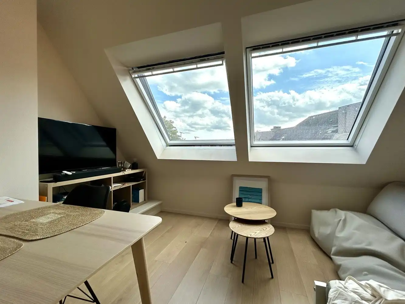Gezellige en lichtrijke dakstudio te huur op toplocatie in Leuven foto 4