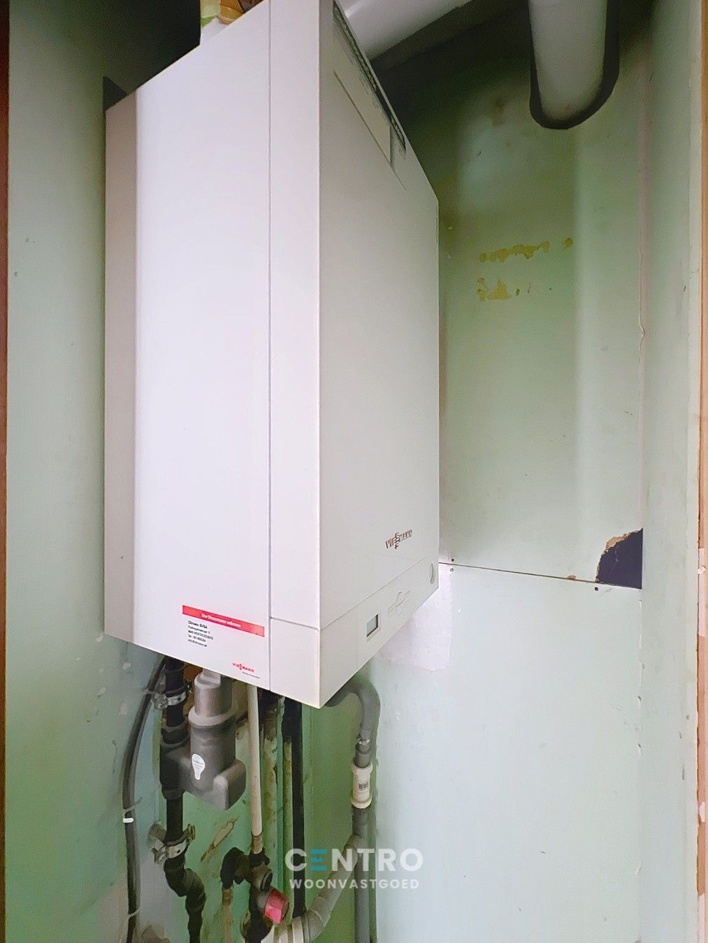 Volledig vernieuwde studio (± 40m²) met terras op tweede verdieping! foto 14