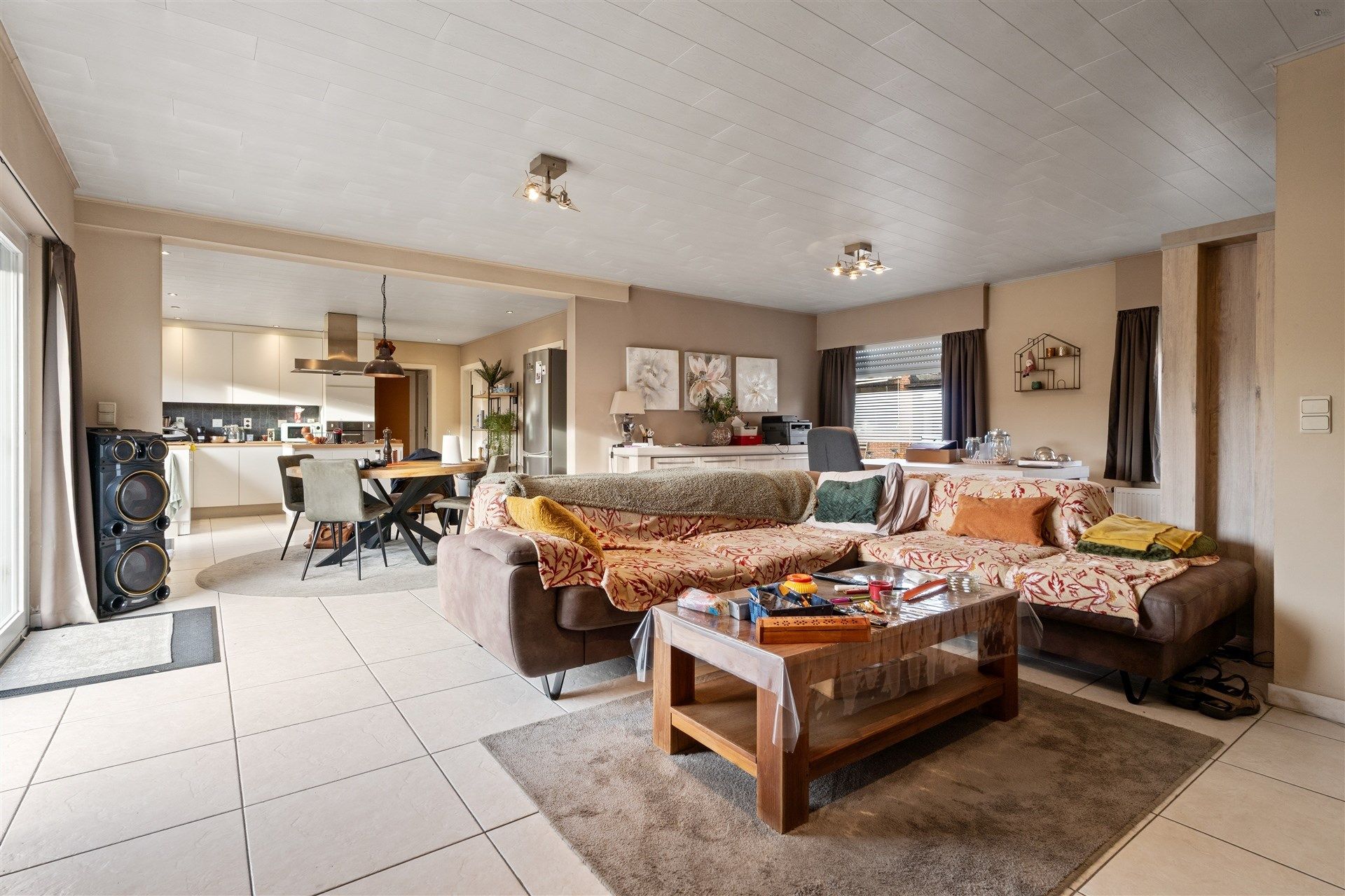 Grote grond met 2 woningen en magazijn van 700m² foto 15