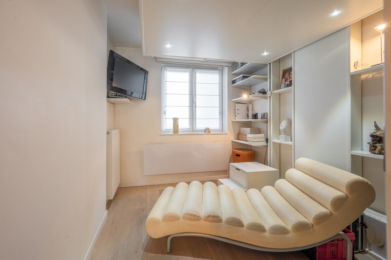 Lichtrijk 2-slaapkamer appartement met open zicht over het Abraham Hansplein. foto 17