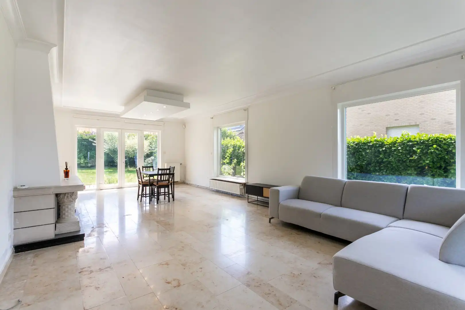 Ruime 4-gevelwoning met 4 slaapkamers, bureau, garage en tuin op 626 m² met bouwpotentieel in Halle foto 8