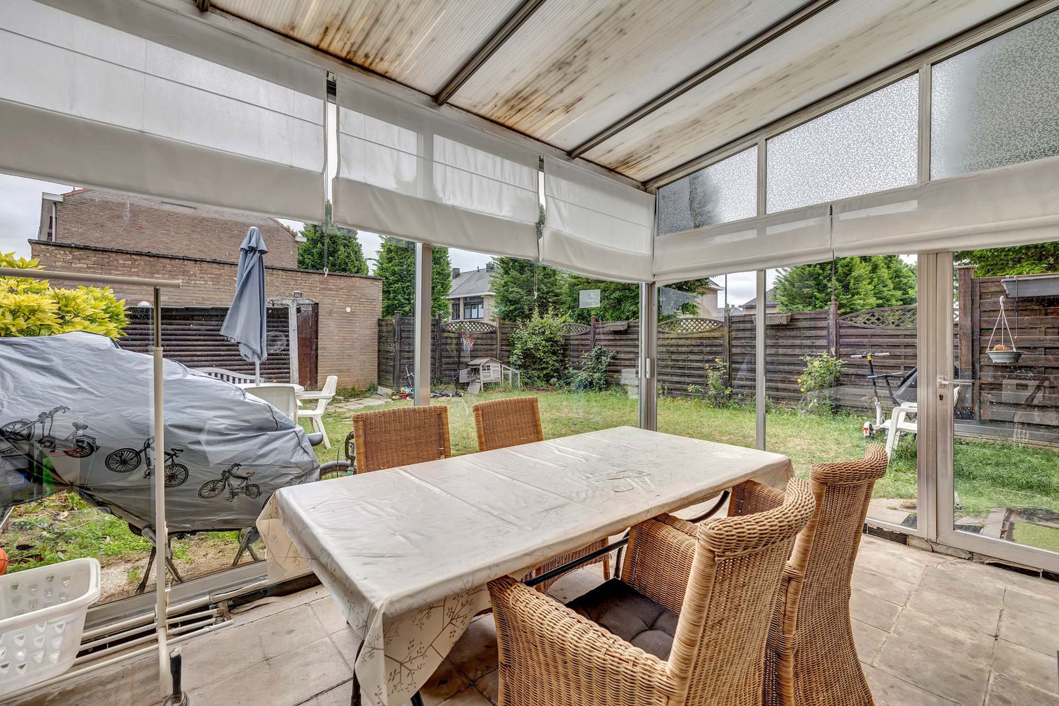 Te renoveren woning met drie slaapkamers en garage foto 15