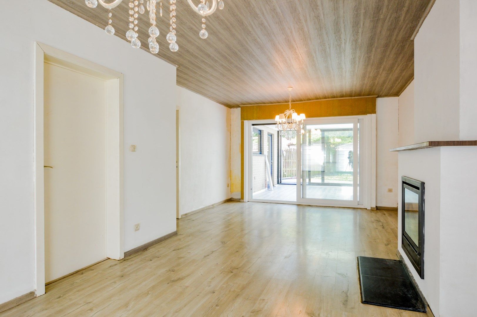 Ruime halfopen woning met 3 slpks en mooie tuin foto 4