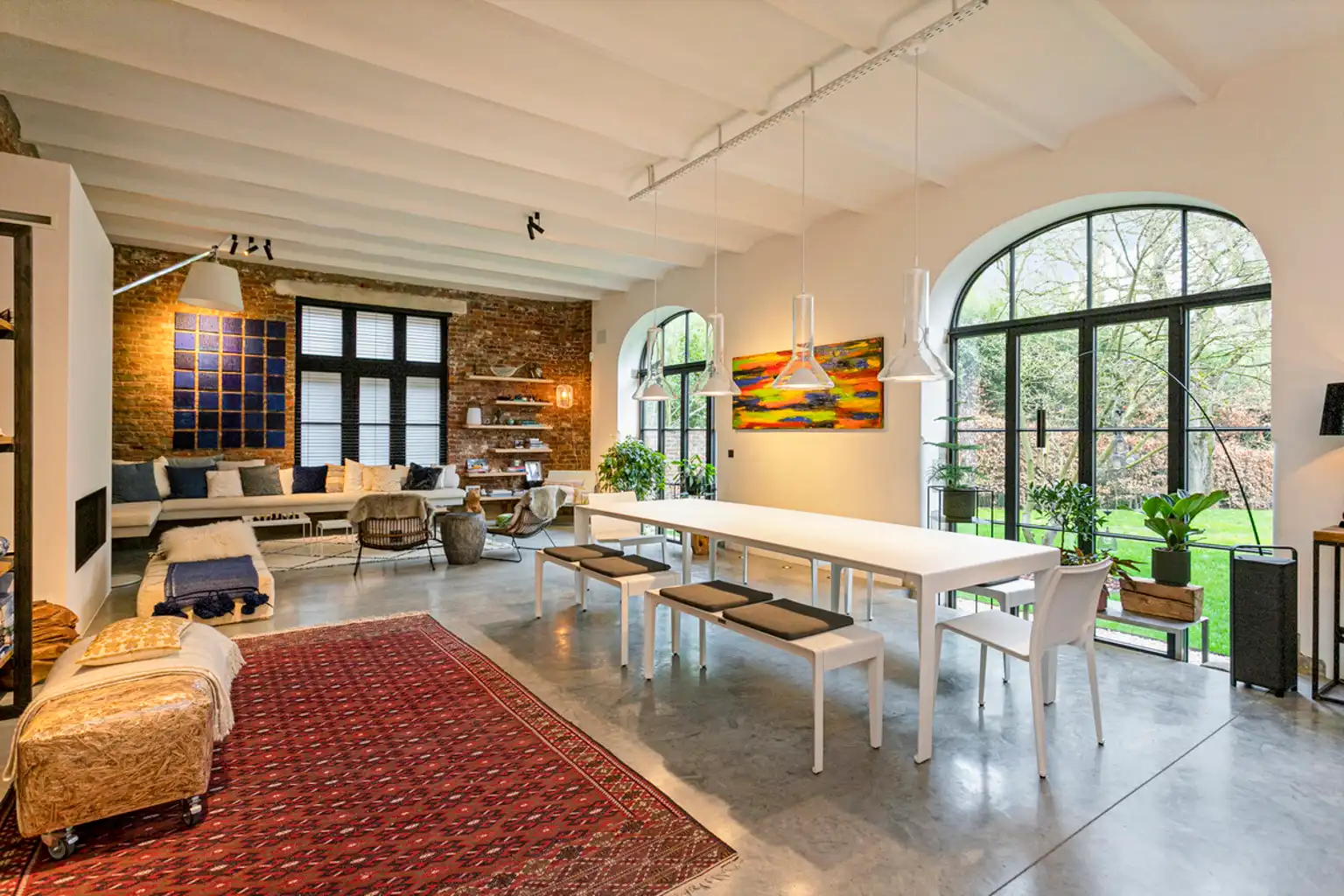 LUXUEUS EN EXCLUSIEF LANDHUIS  MET PARKTUIN.  foto 2