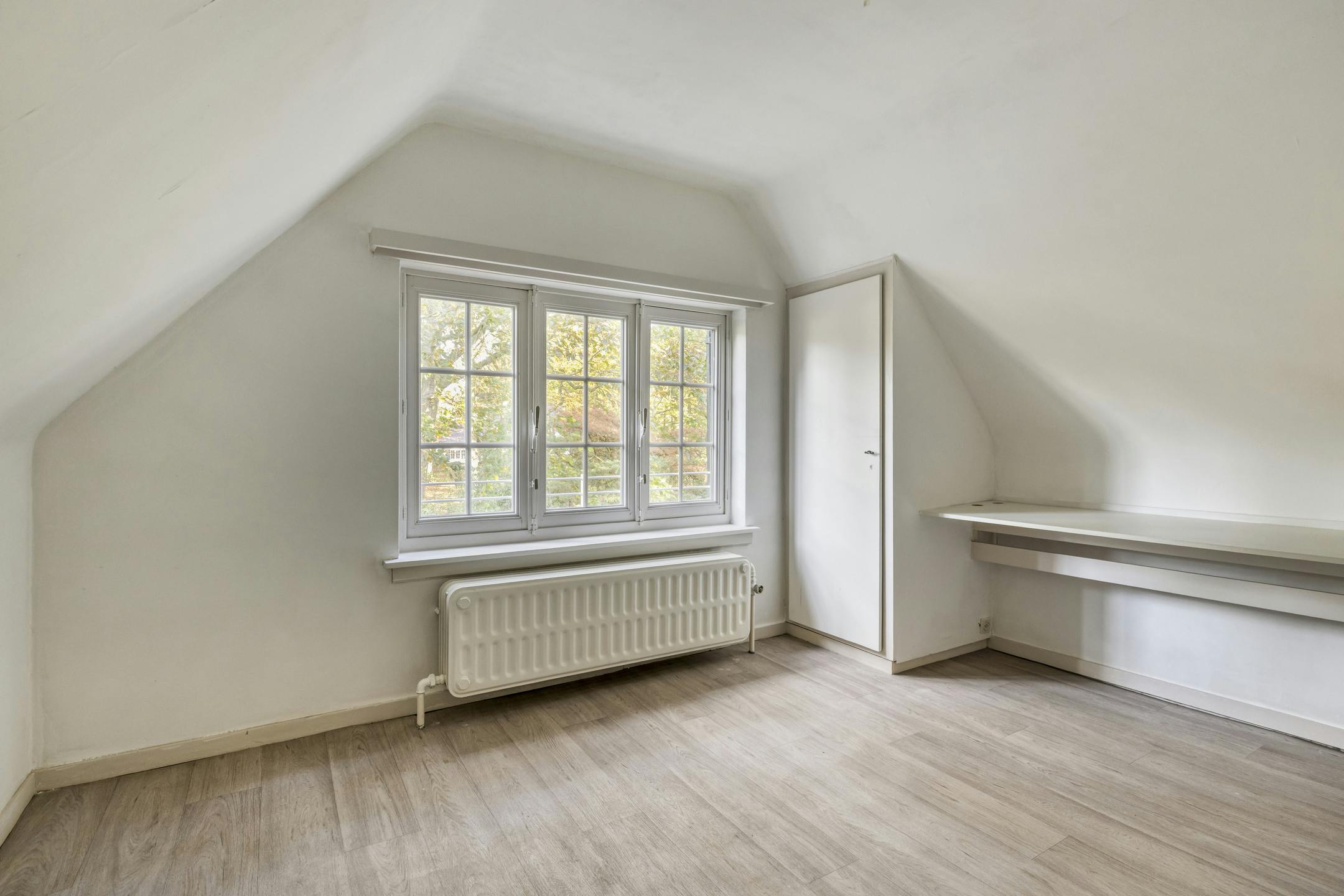 Charmant huis te koop in Putte-Kapellen met grote tuin foto 19