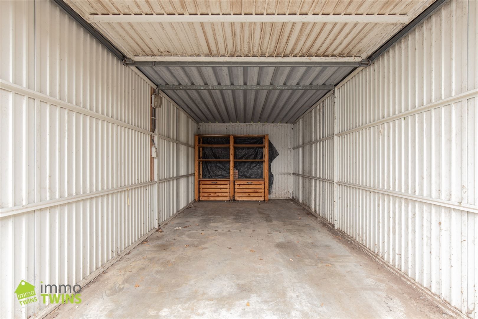 Instapklaar appartement met groot zonneterras en garage foto 17