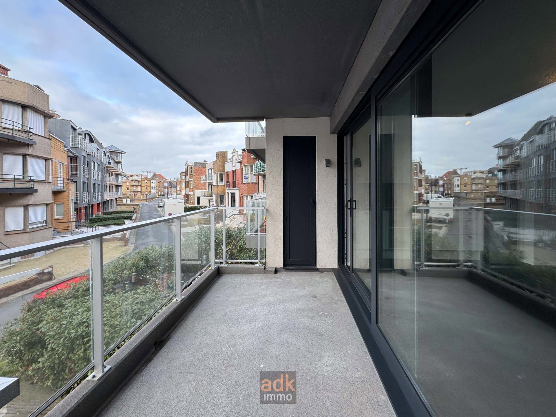 Ruim appartement op topligging te Panne foto 11