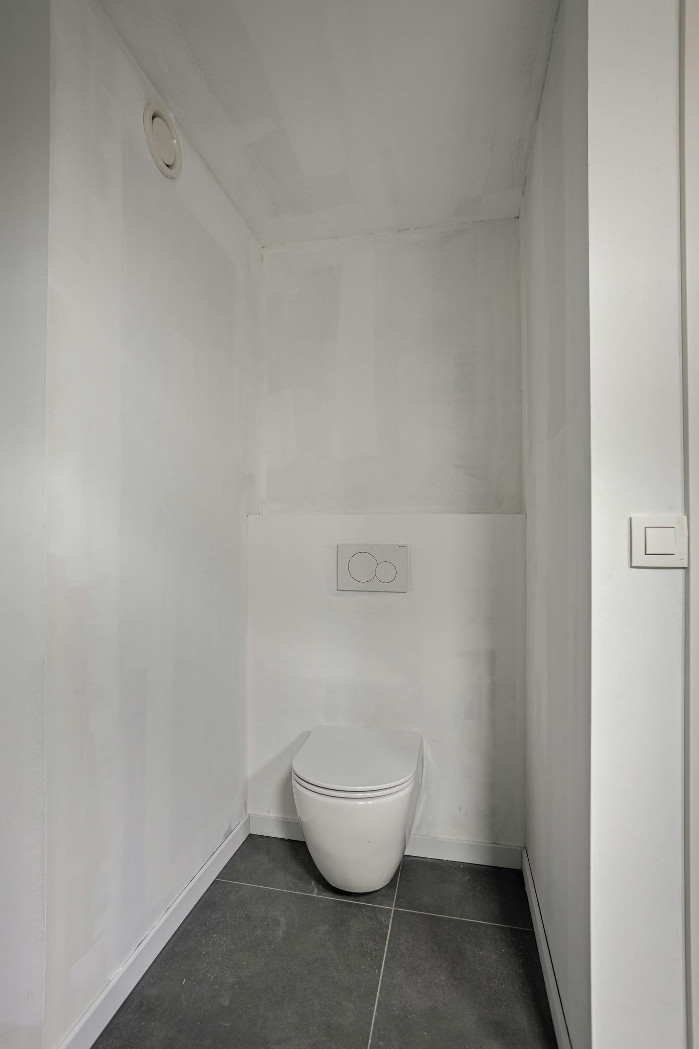 Gerenoveerd appartement met 3 slaapkamers in Boom foto 16