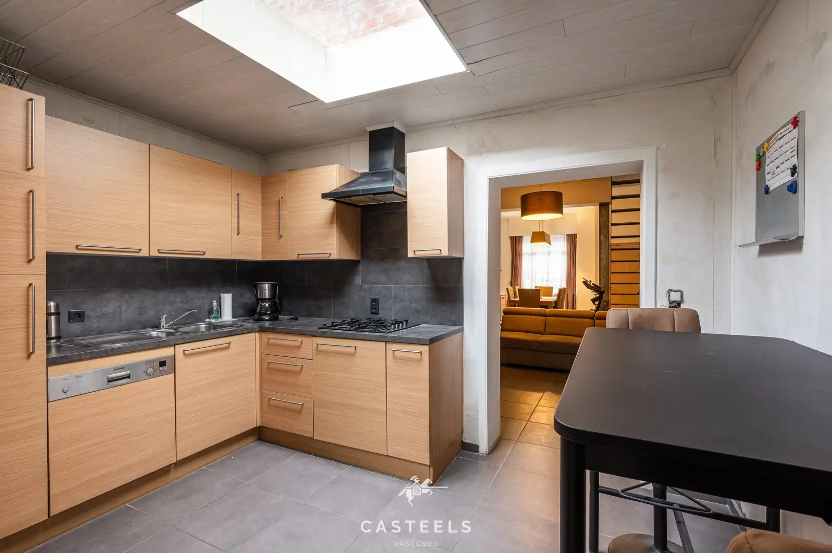 Gezinswoning met potentieel te koop in Mariakerke foto 6