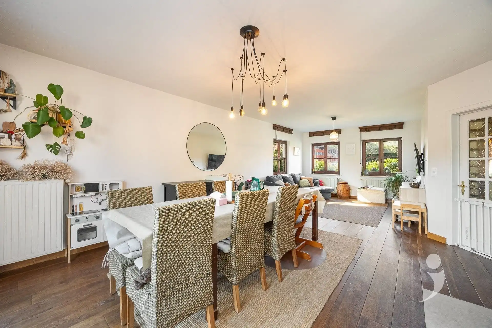 Charmante & gerenoveerde familiewoning in een doodlopende straat foto 8