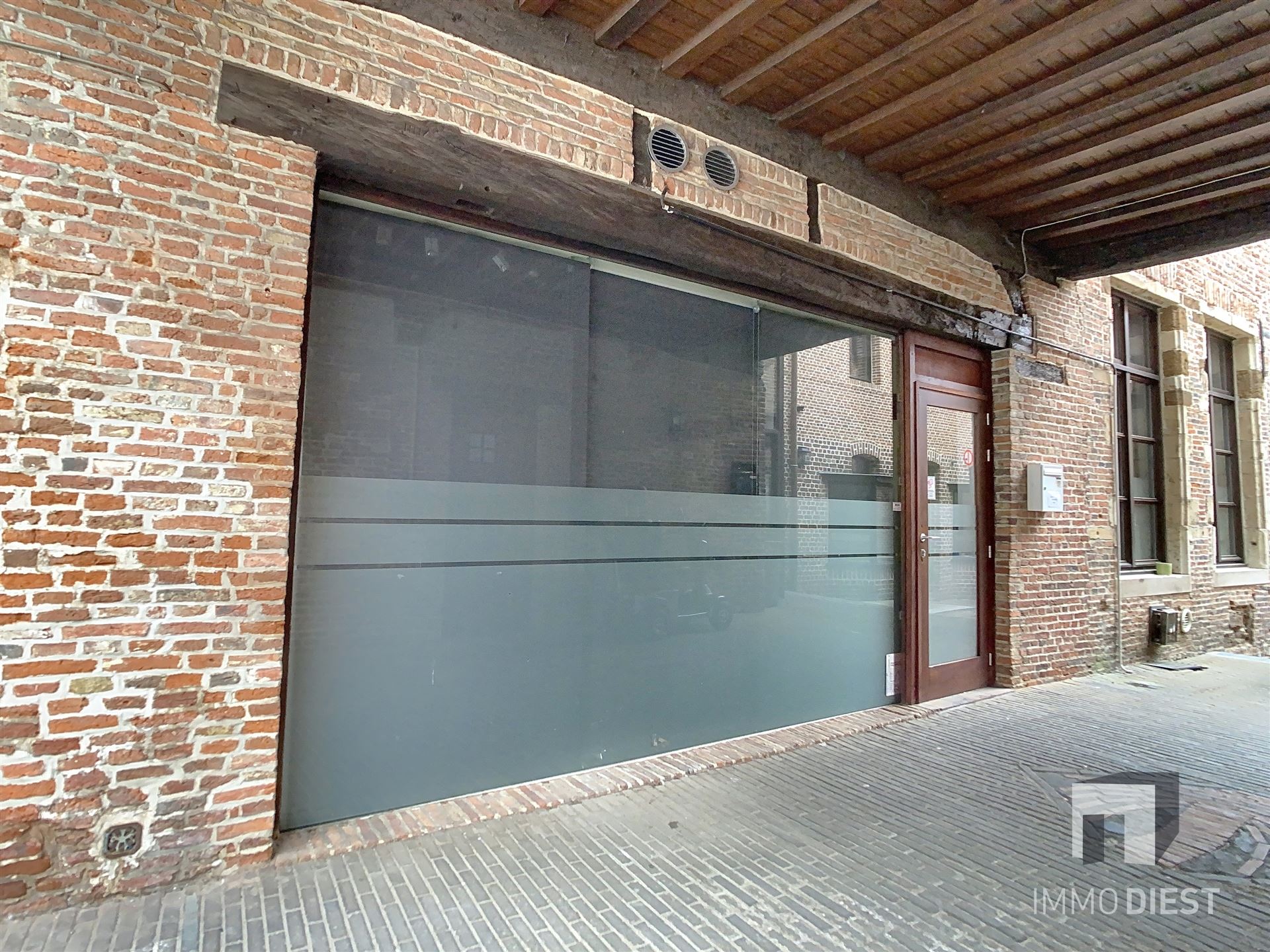 Handel of bureel in centrum Diest?  foto 11
