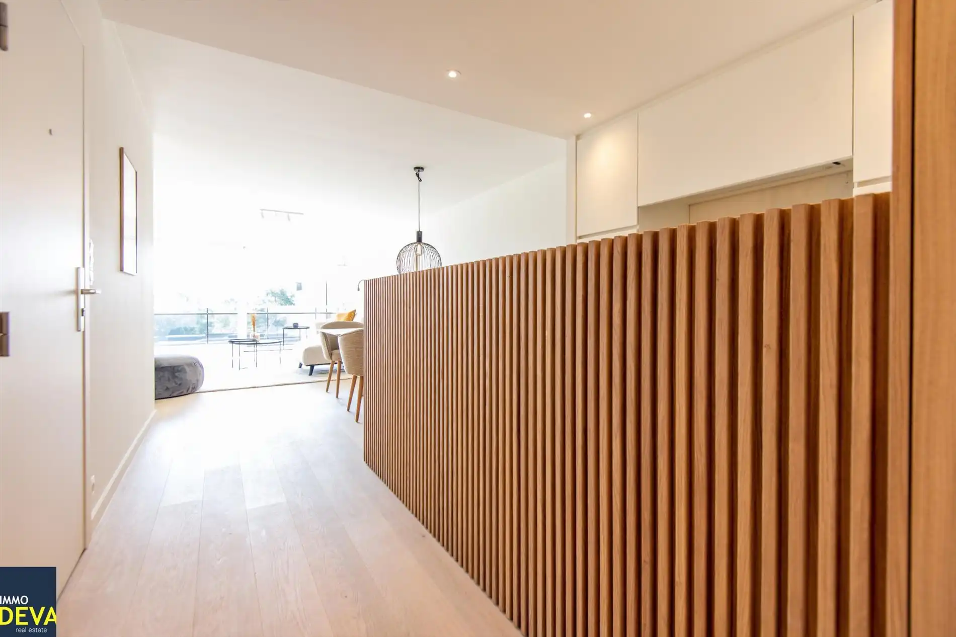 Luxueus gerenoveerd appartement met 2 zonnige terrassen en open zicht gelegen op de Dumortierlaan. foto 8