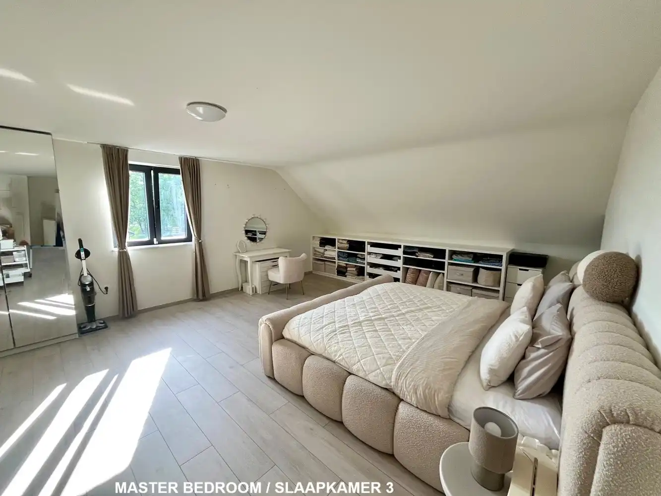 Elegante woning op 538 M2 nabij het centrum van Neeroeteren. foto 15