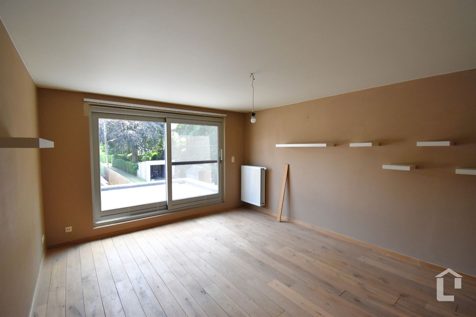 Gezellige rijwoning met tuin in centrum De Pinte foto 8