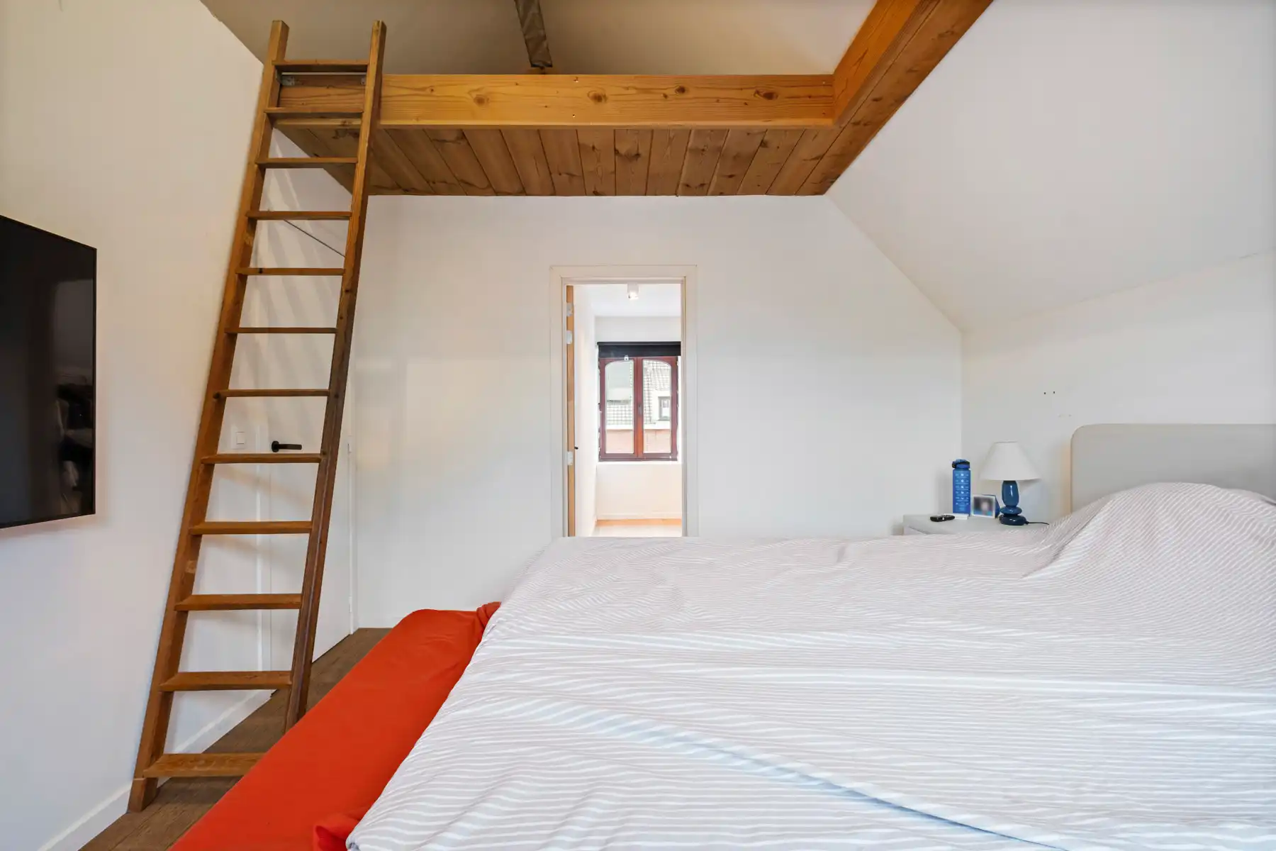 Landelijk gelegen woning in Ruddervoorde met grote tuin  foto 18