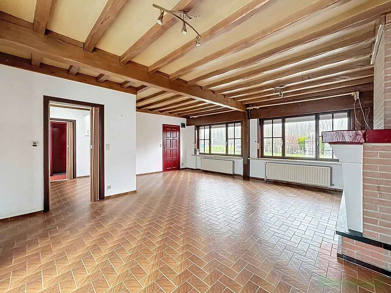 Karaktervolle gezinswoning met 3 slaapkamers en garage in het groene Aaigem foto 5