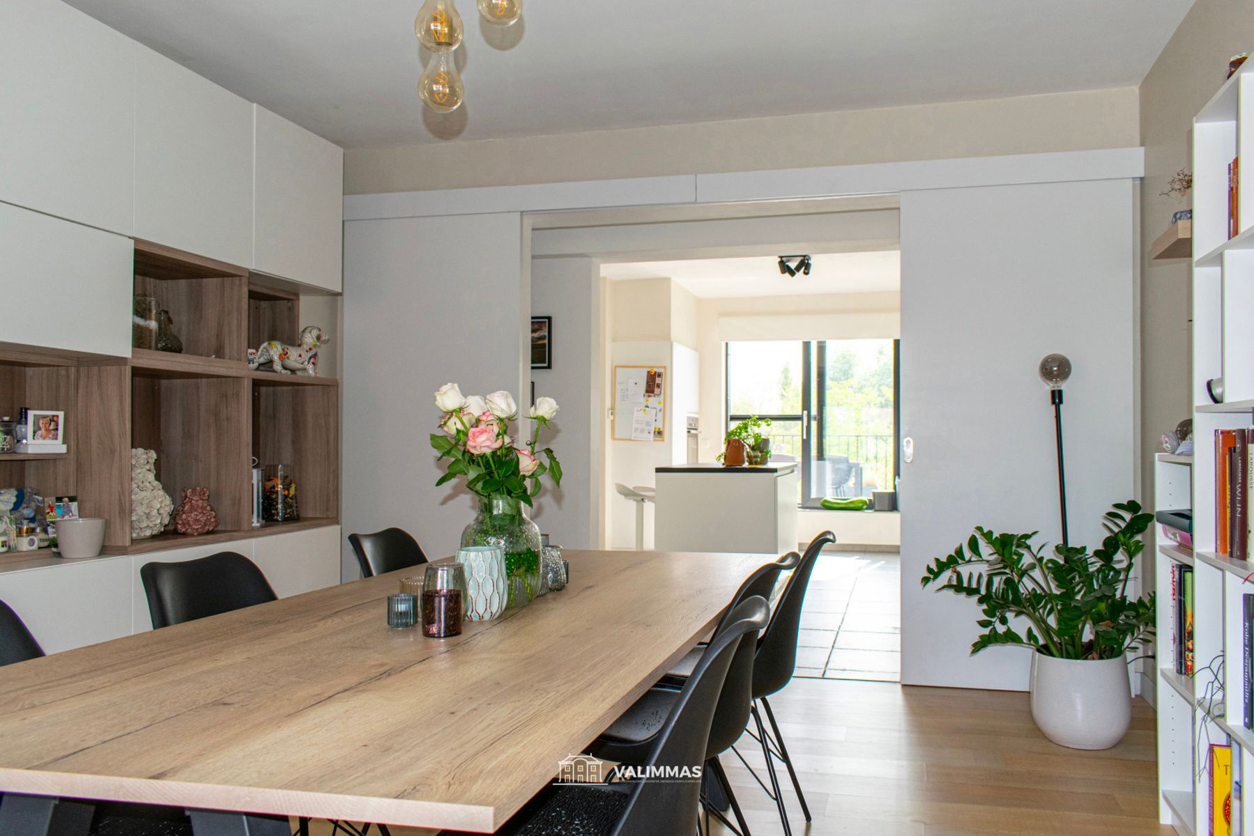 Ruim en instapklaar appartement met groot zonneterras... foto 4