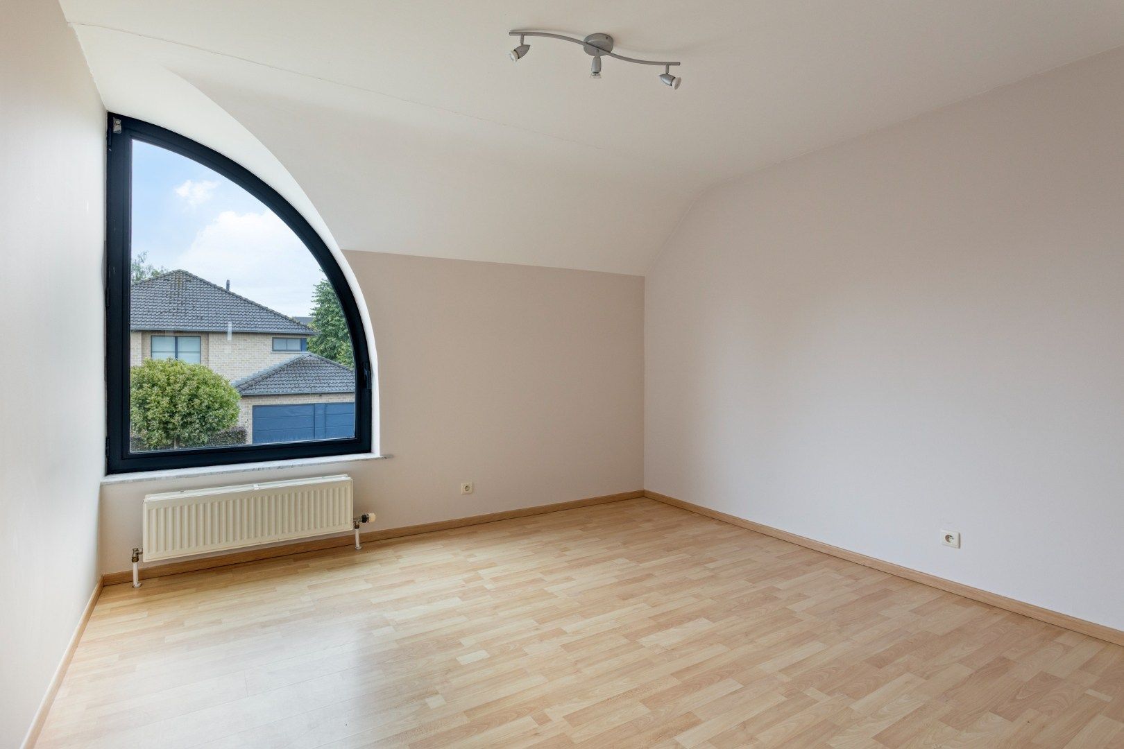 Open bebouwing met 3 slaapkamers, garage en tuin in Haasrode!  – EPC 241 kWh/m² – bewoonbare opp. 201m²  foto 15
