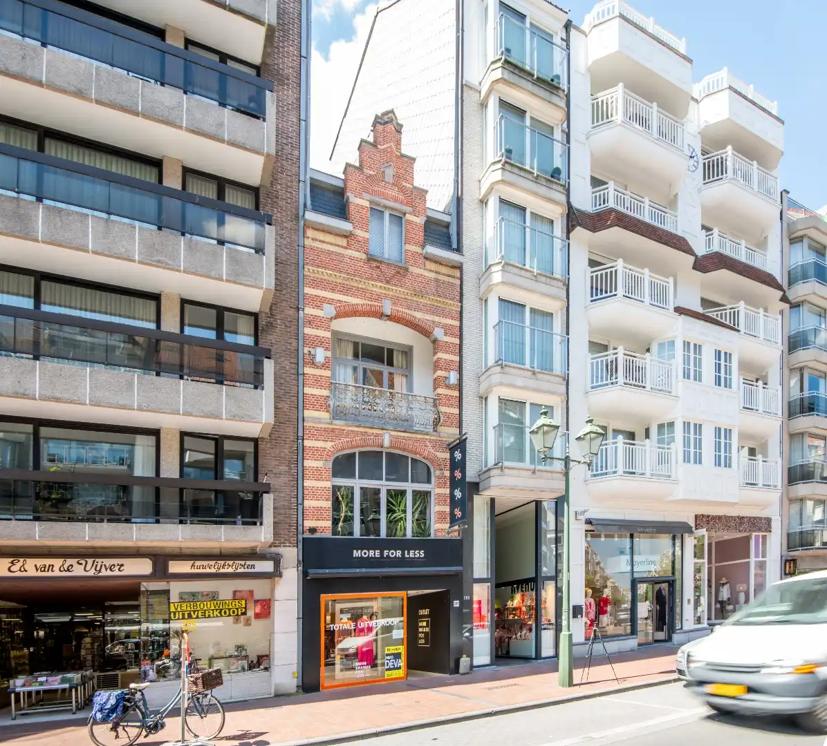 Winkelpand met TOP ligging in de belangrijkste winkelstraat van Knokke. foto 3