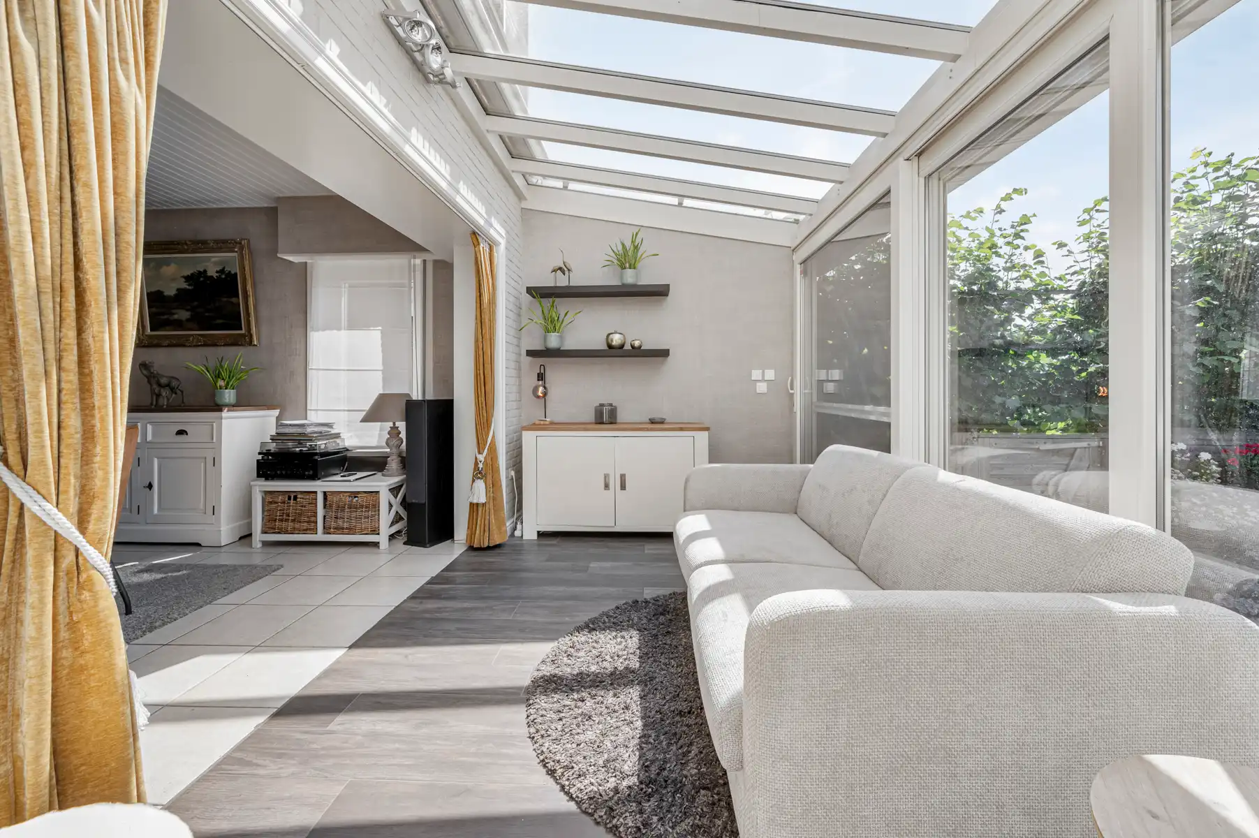 Instapklare woning met 4 slaapkamers op toplocatie foto 9