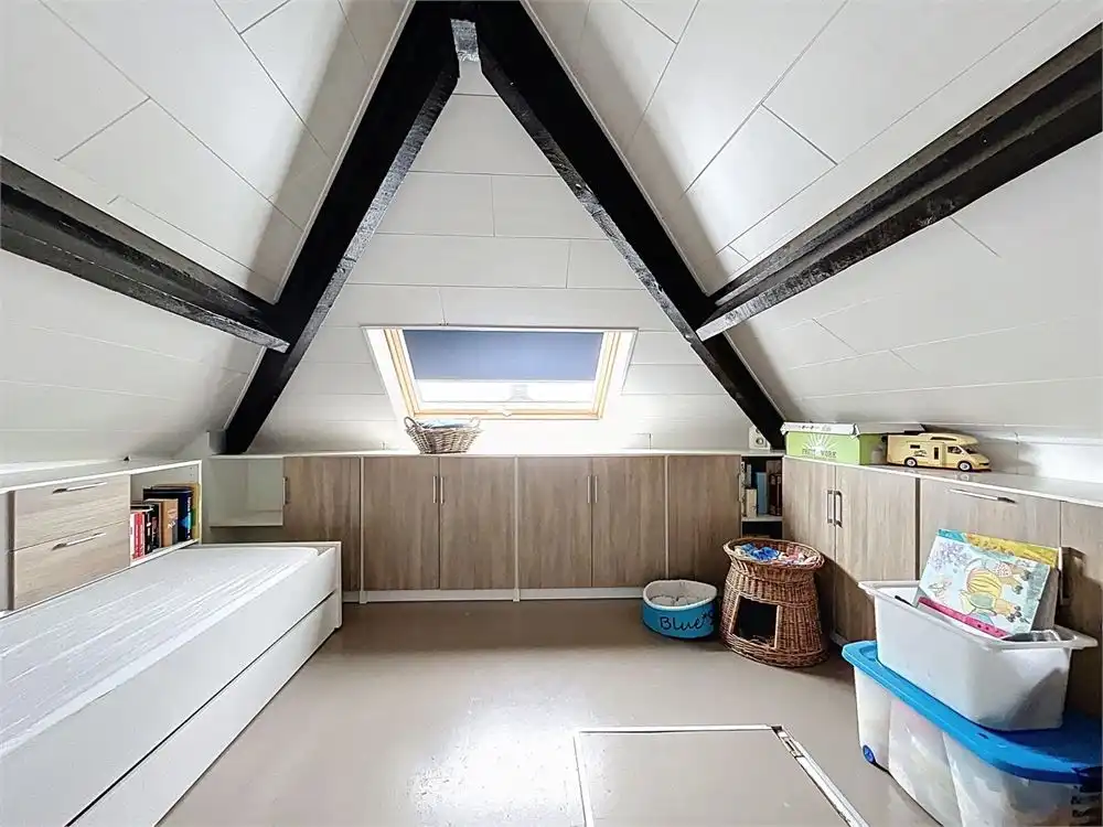 HOB met 4 - 5 slpks en super gezellig zuiders ingerichte tuin foto 24