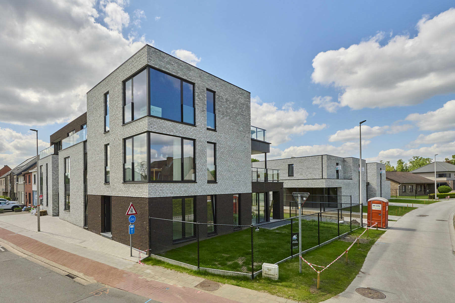 Appartement te koop foto {{pictureIndex}}