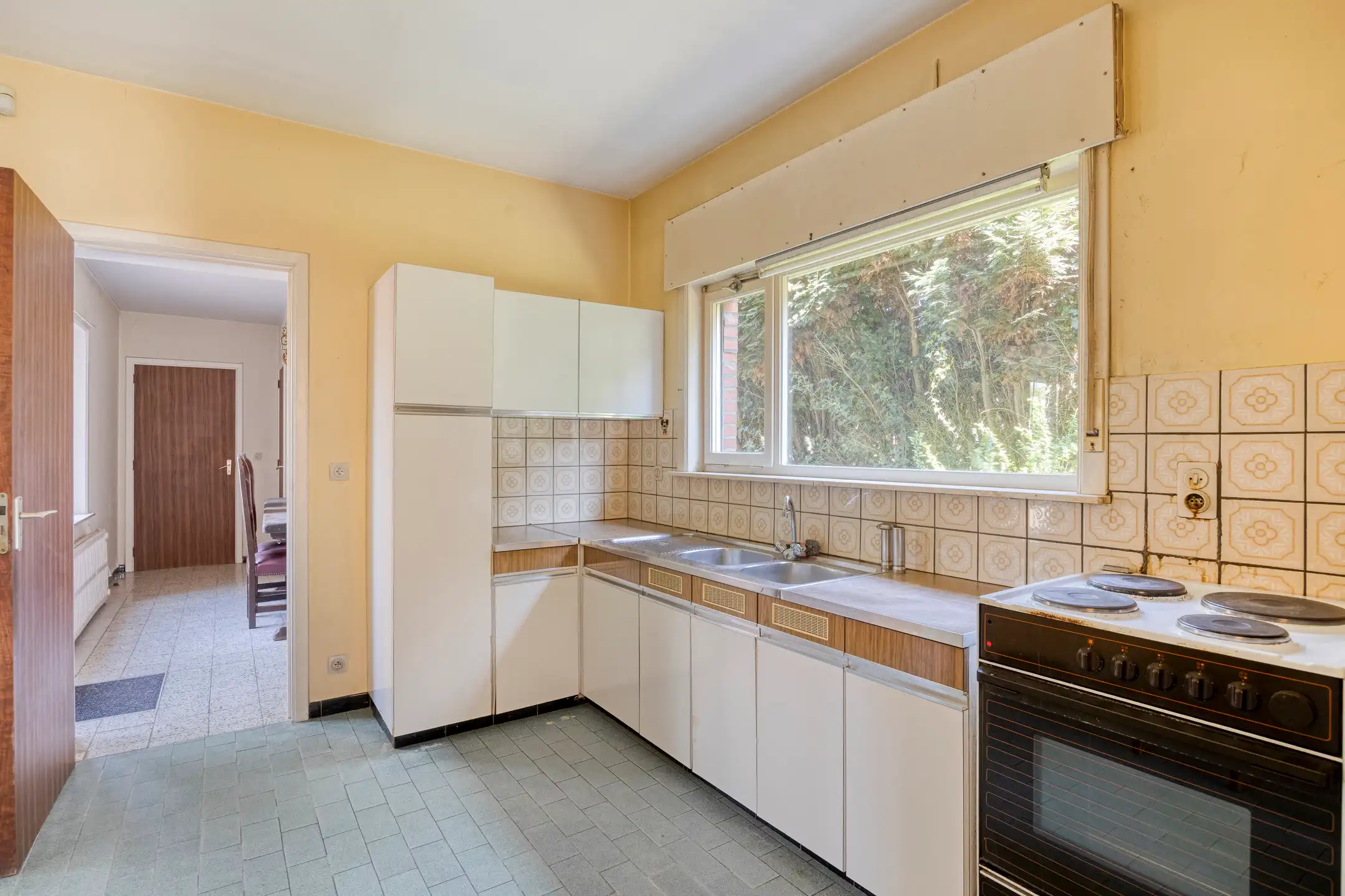 Op te frissen woning met 3 slaapkamers op een goede locatie foto 5