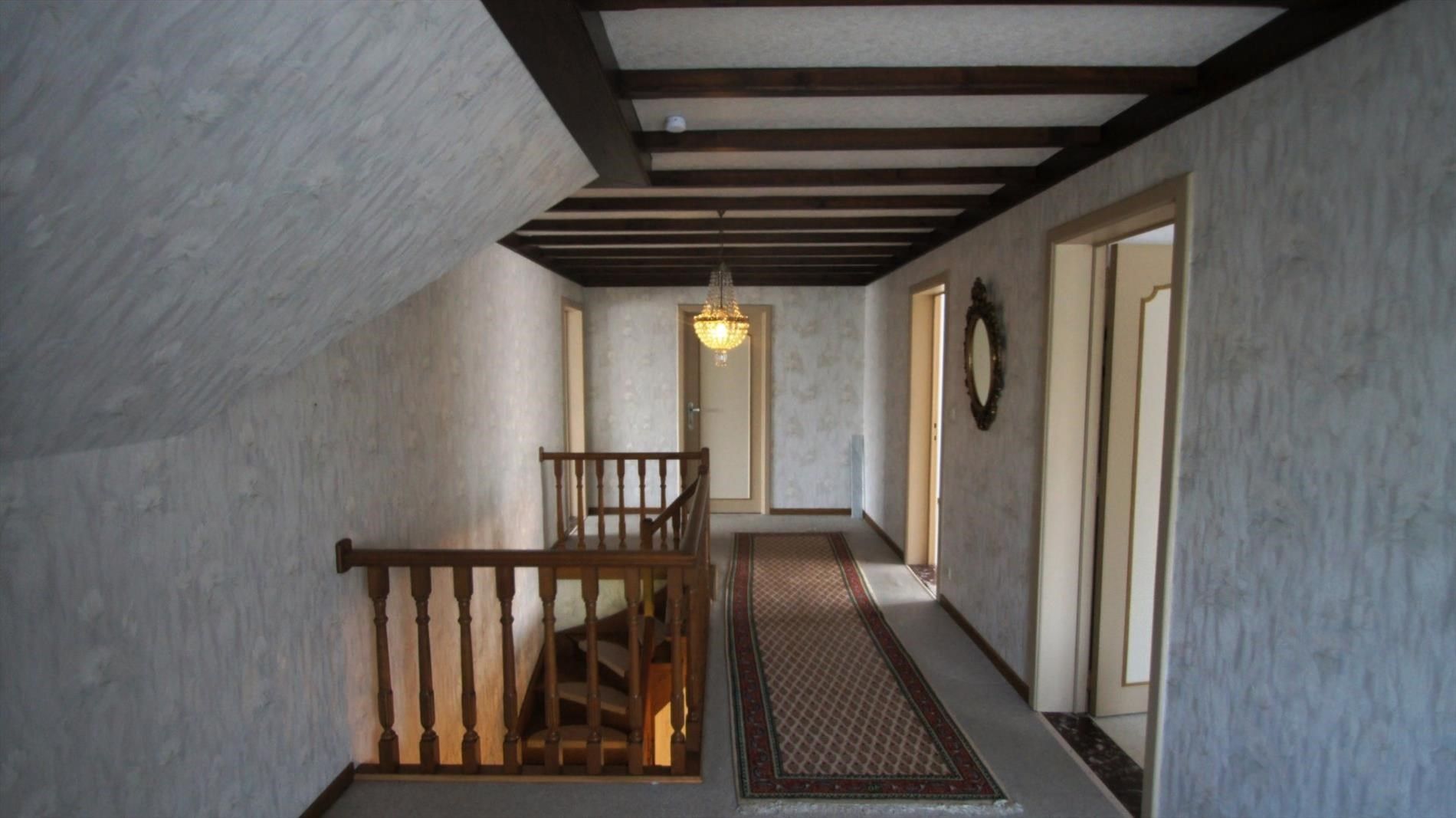 Ruime woning met 2 slpks en mooie tuin foto 6