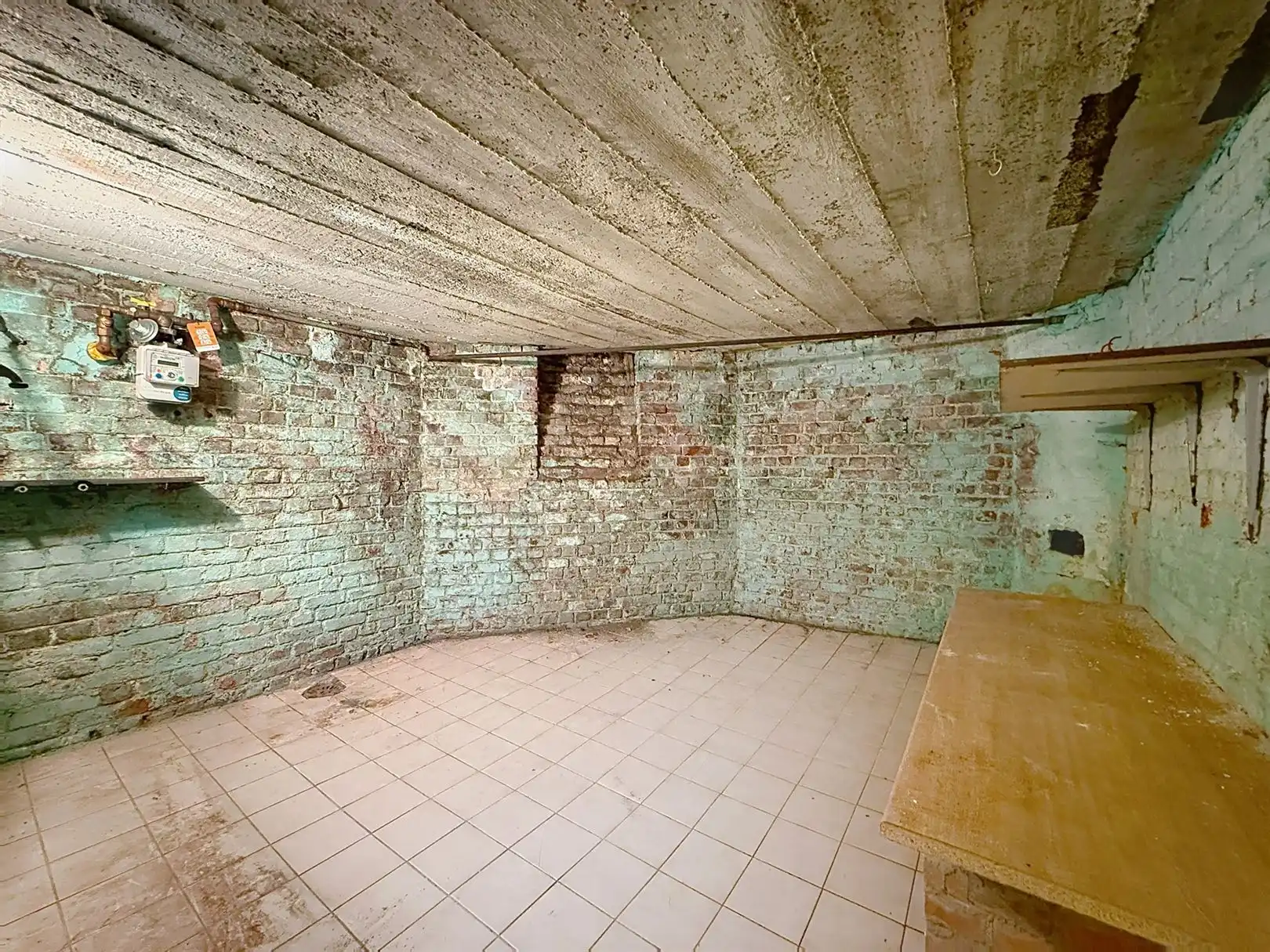 Te renoveren halfopen bebouwing, 4 slpks, garage en tuin foto 25