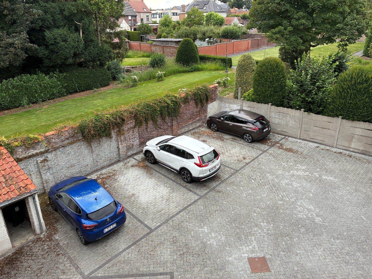 Ruim appartement met 3 terrassen.  foto 19