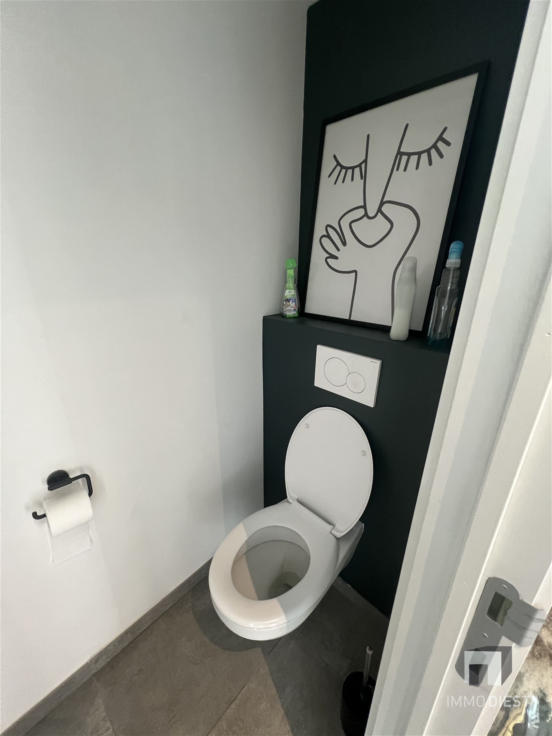 Modern gelijkvloers appartement foto 5