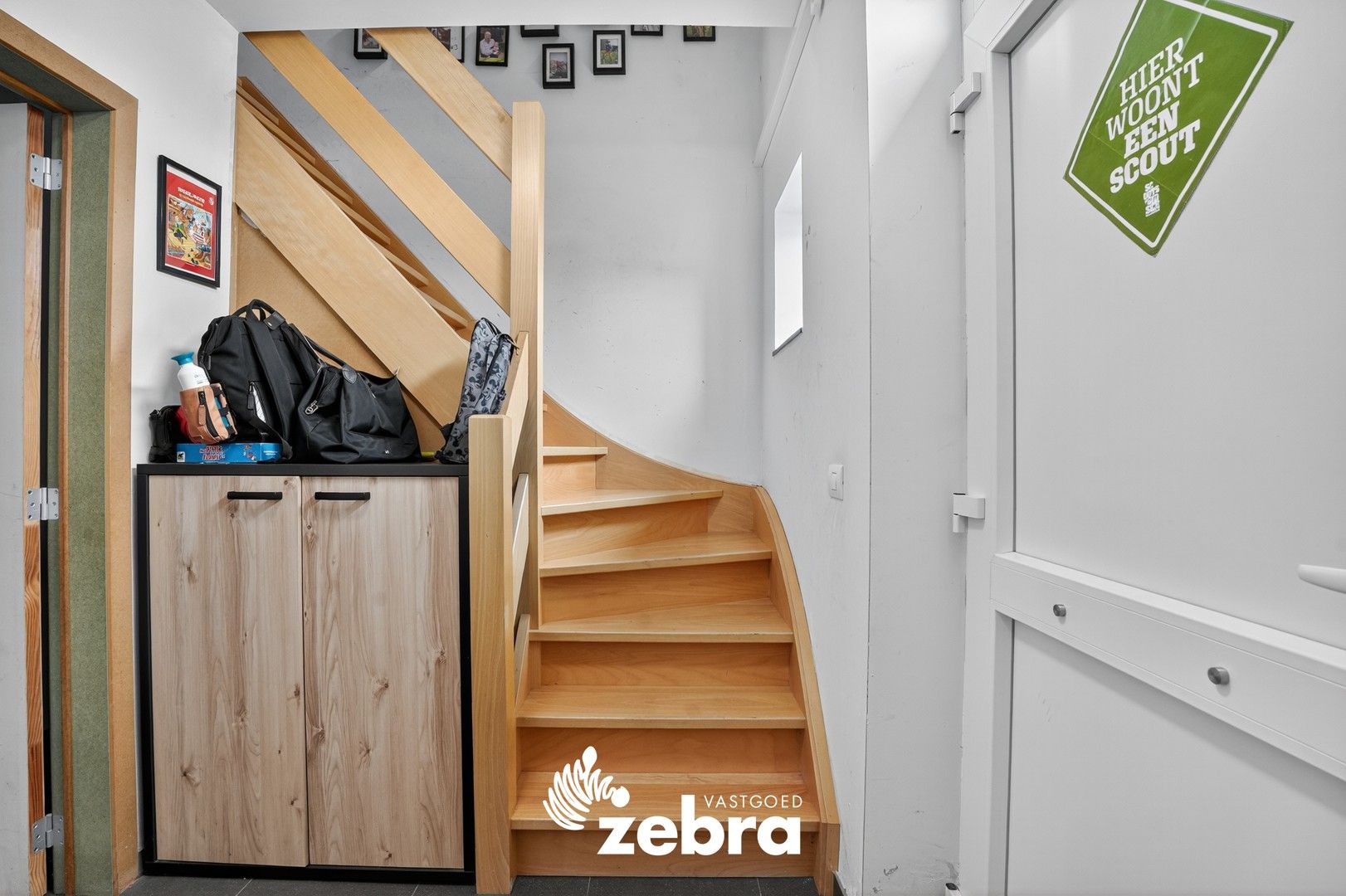 Energiezuinige halfopen bebouwing met vier slaapkamers te Roeselare! foto 3
