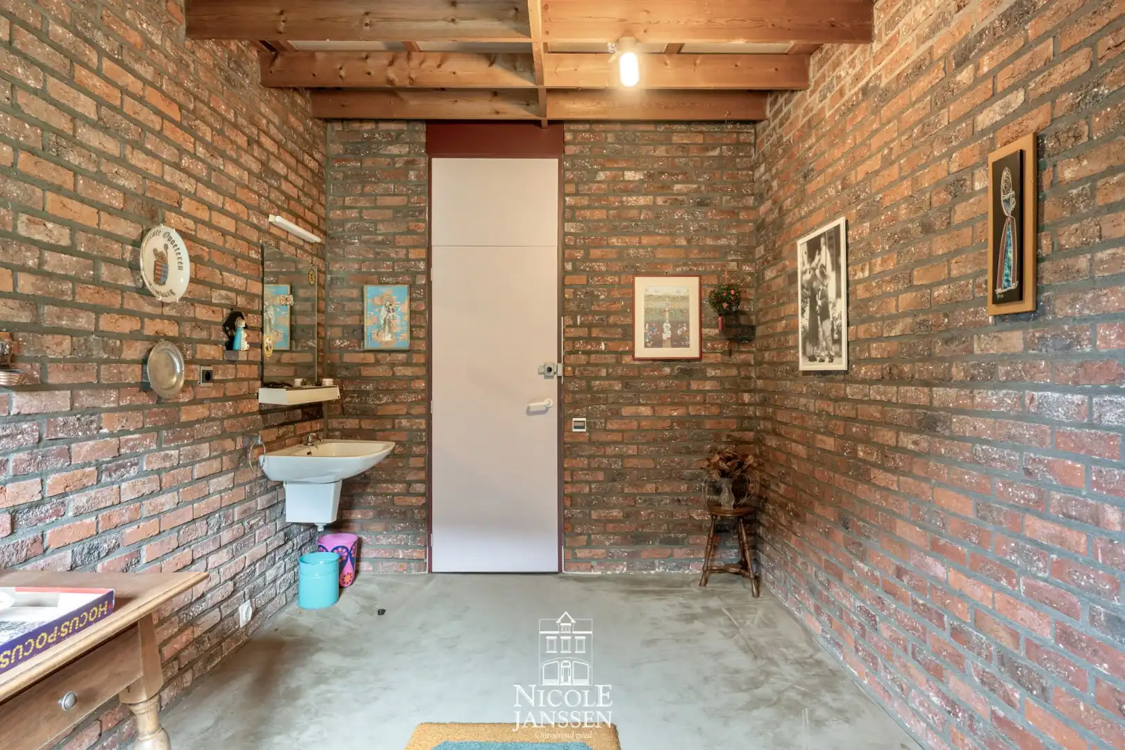 Unieke eigendom met molen foto 22