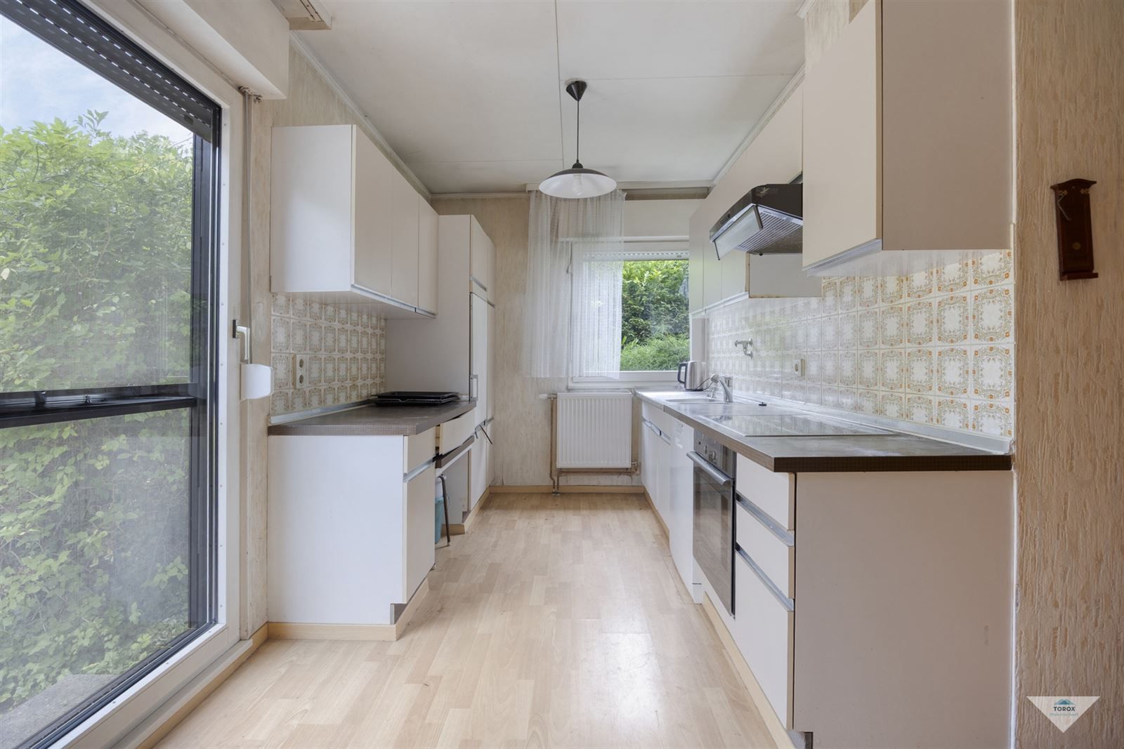 Ruime woning met veel potentieel foto 7