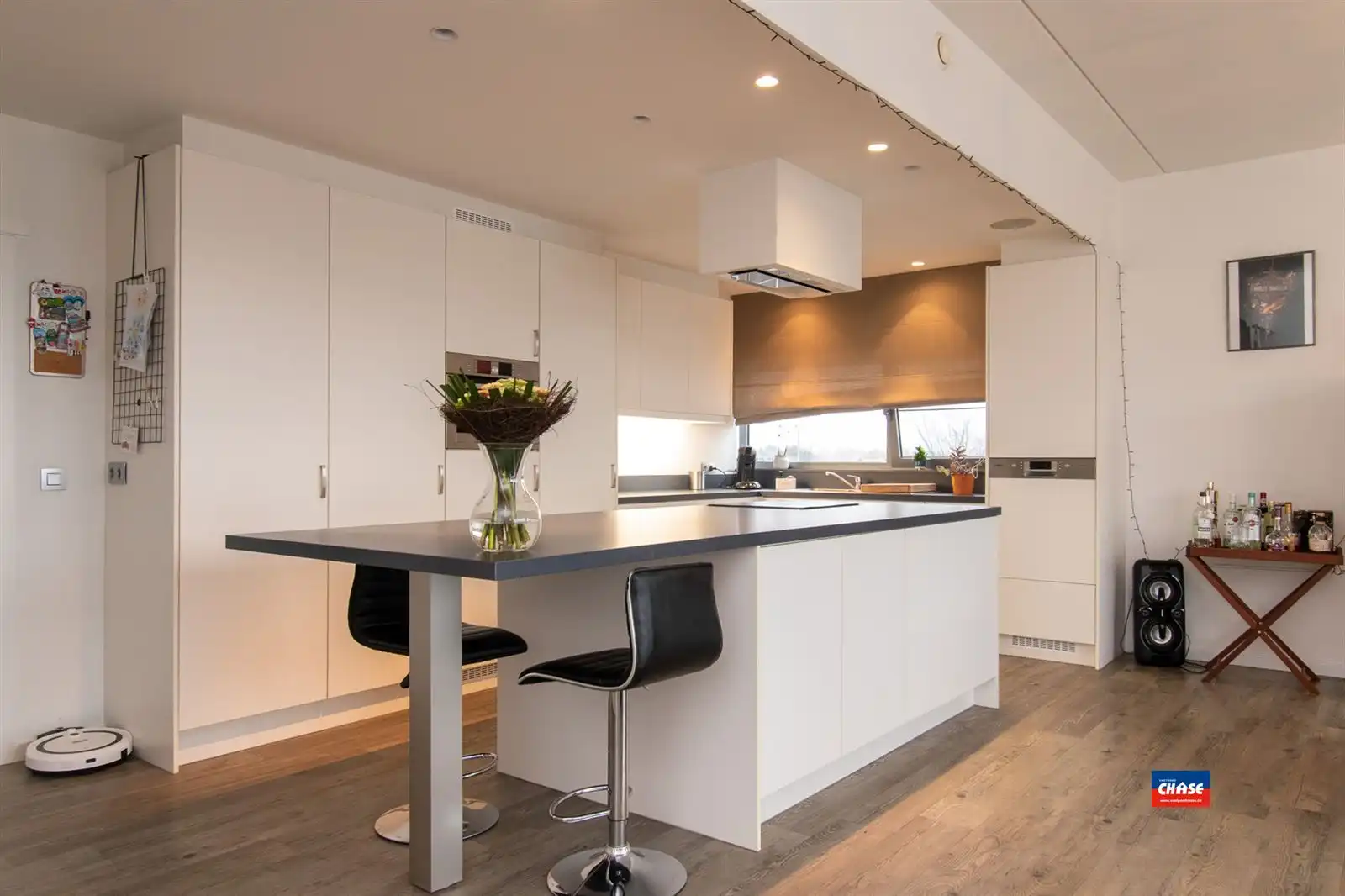 Gemengd gebouw met winkel, 2 appartementen, kantoor en magazijnruimte foto 22