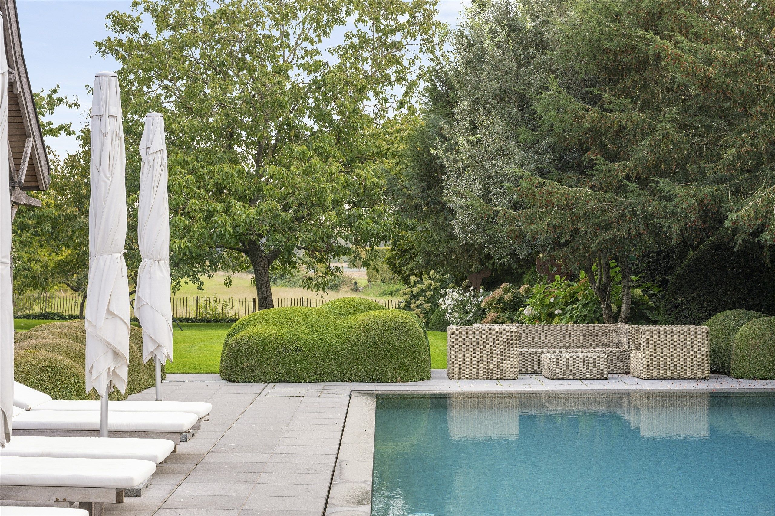 FIRST SALE VR 24/10 (16.00 - 20.00) & ZA 25/10 (9.00 - 18.00 foto 4