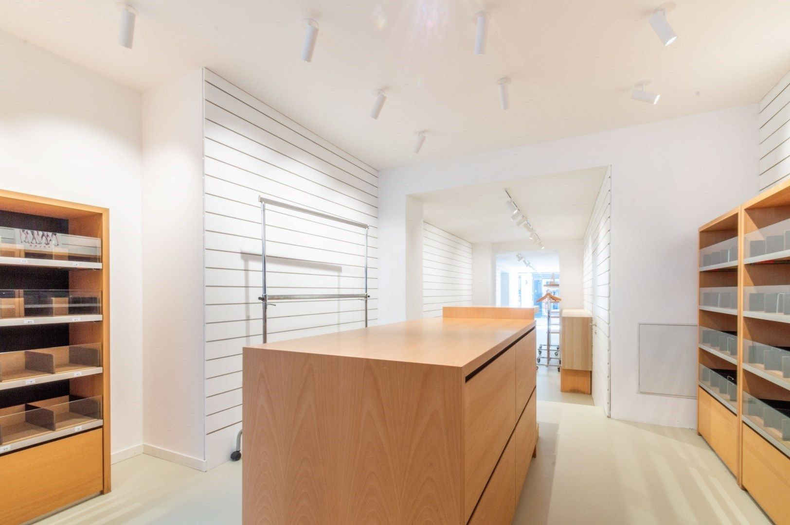 GEHEEL VAN 2 GEBOUWEN ! foto 5